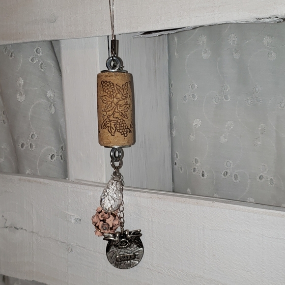 Wine Bottle, Liquor Bottle Charms,Key Chain - Picture 11 of 12